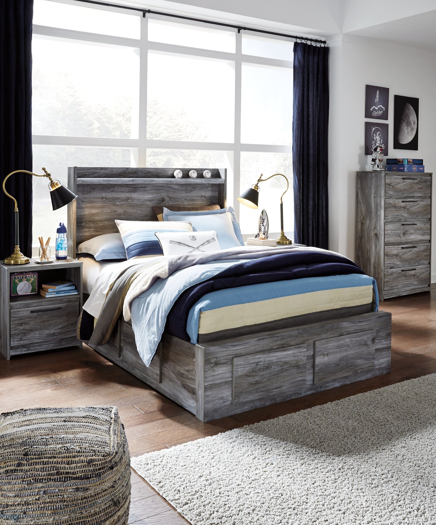 Baystorm  Panel Bed With 4 Storage Drawers