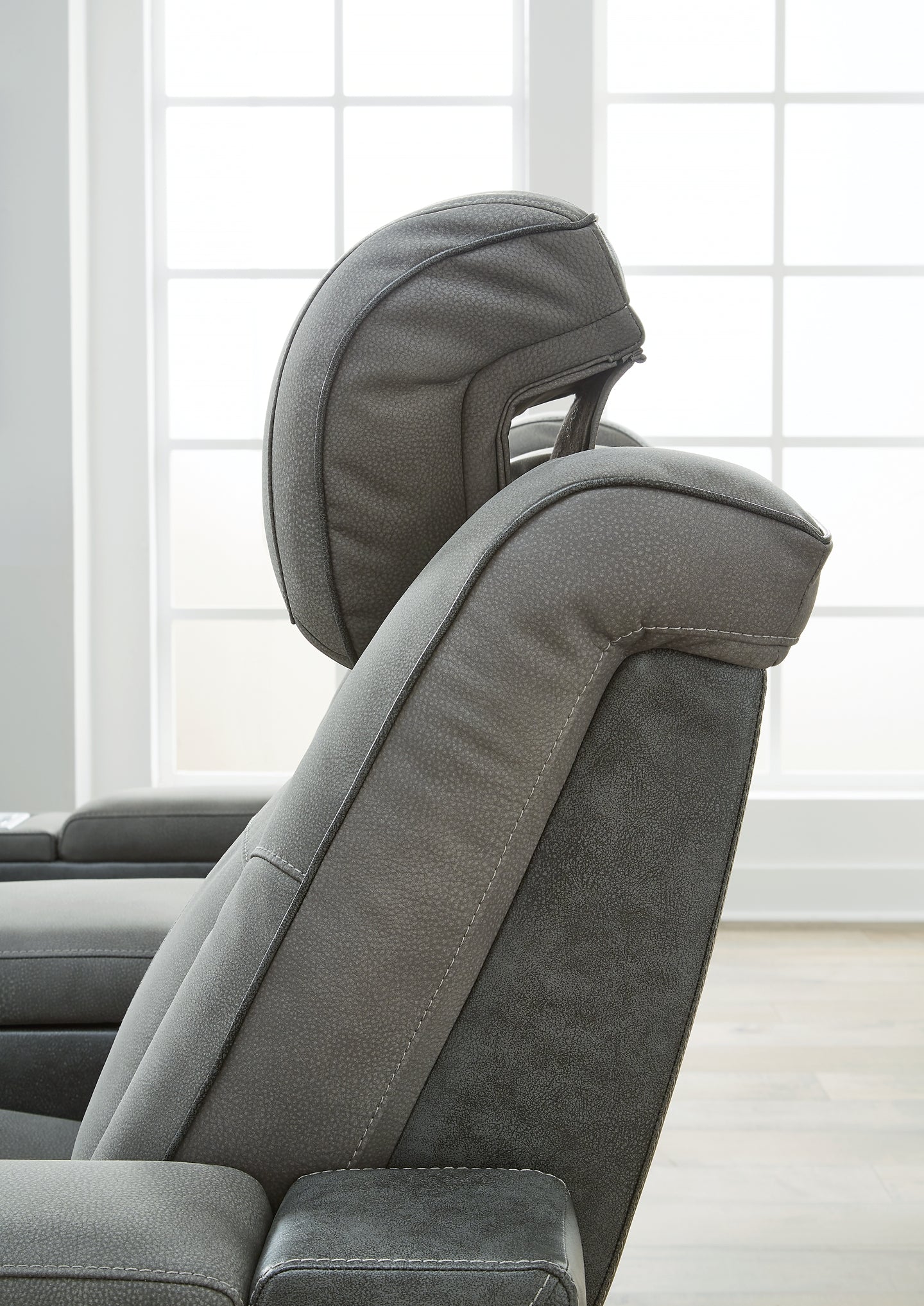 Next-Gen DuraPella PWR Recliner/ADJ Headrest